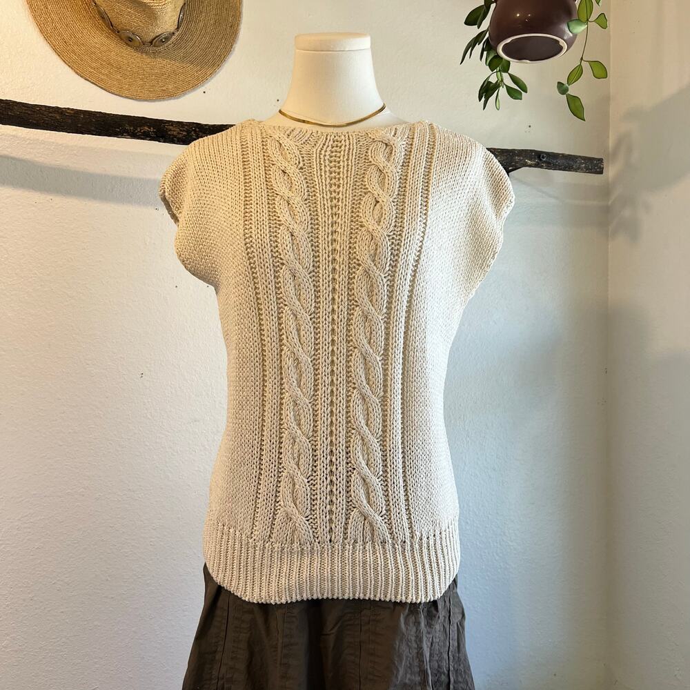 Vintage 90s Cream Cable Knit Sleeveless Chunky Pullover Sweater Size Medium - Picture 9 of 9